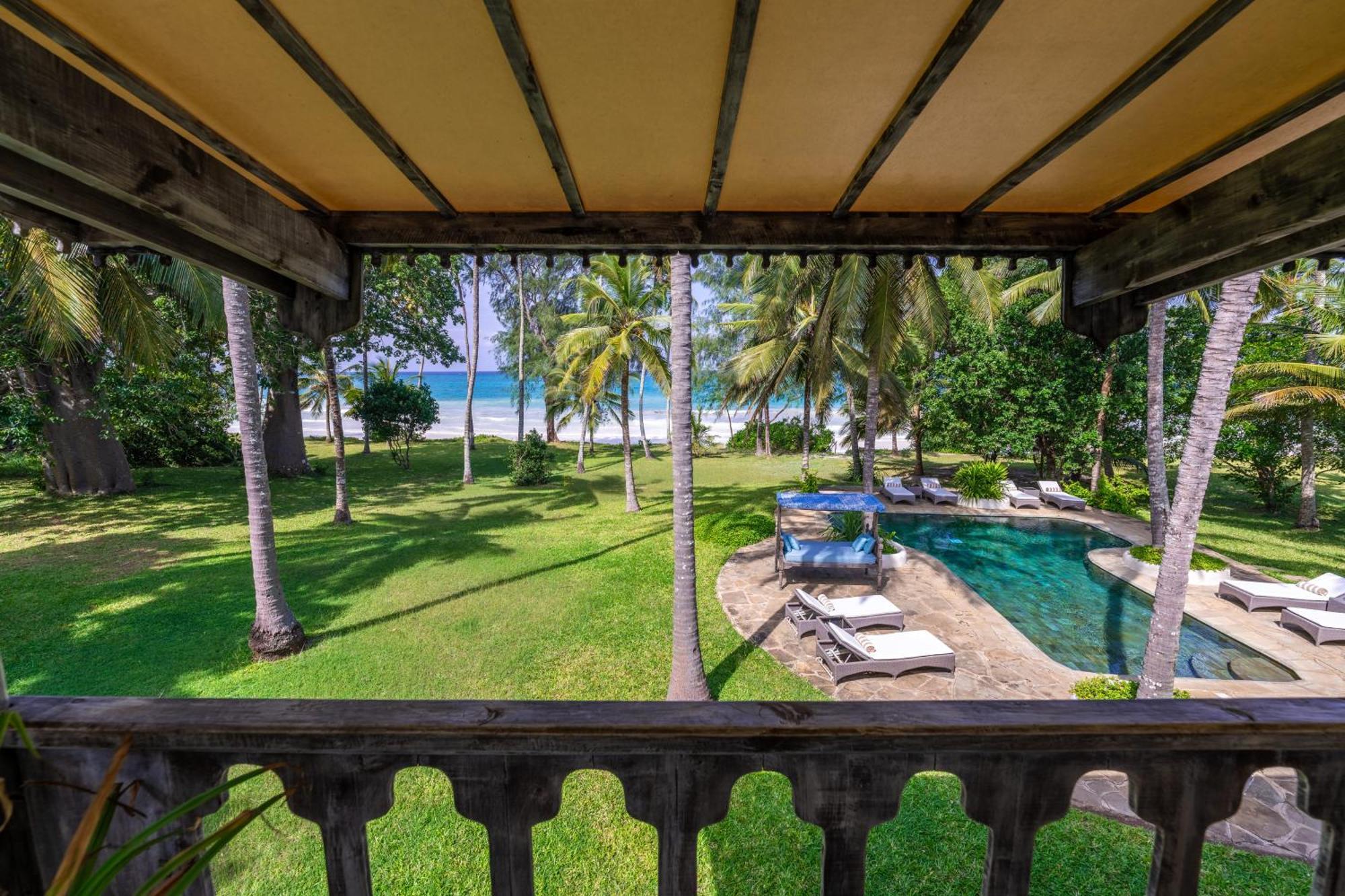 Nomad Beach Resort Diani Beach Exterior photo