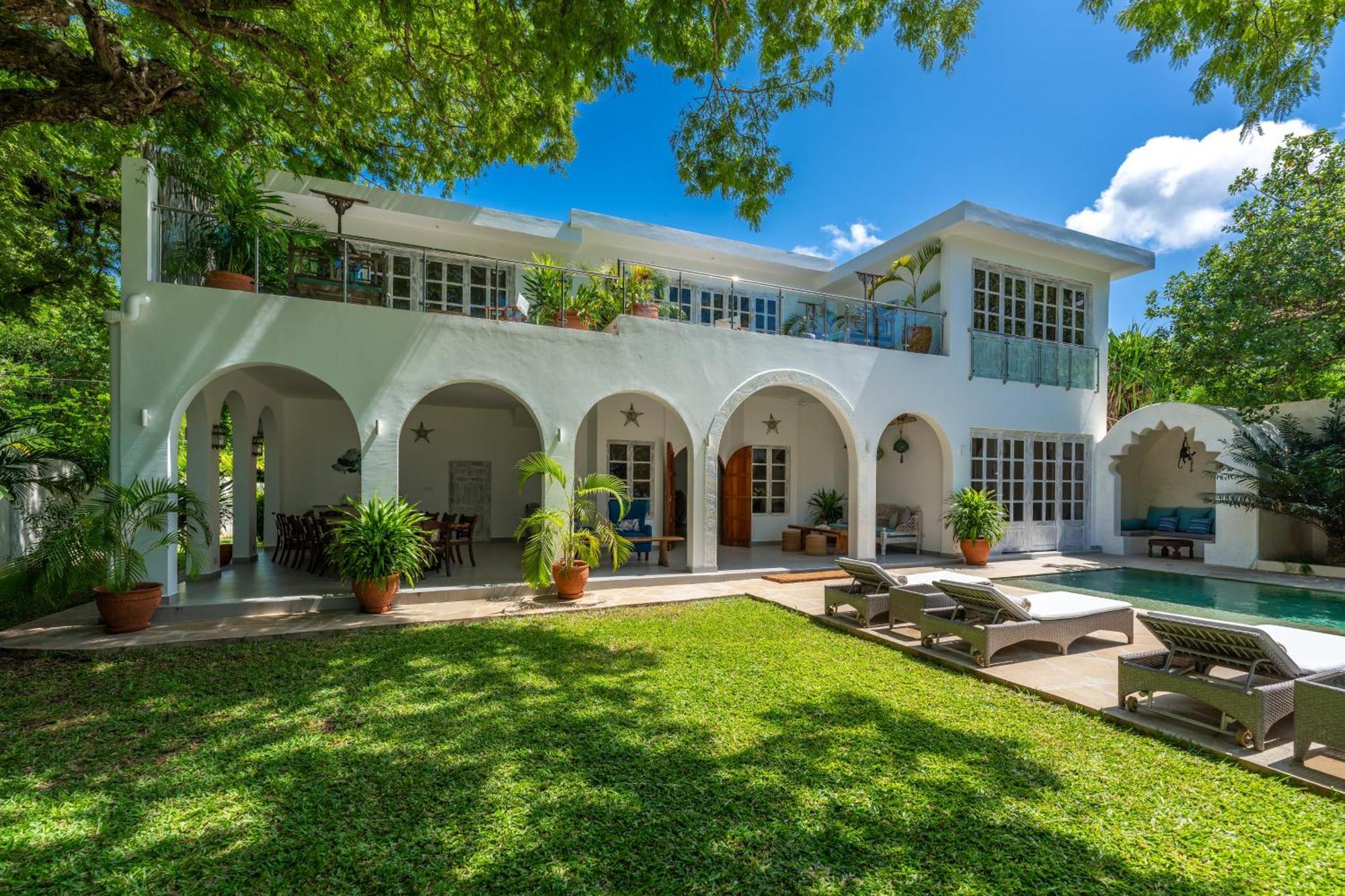Nomad Beach Resort Diani Beach Exterior photo