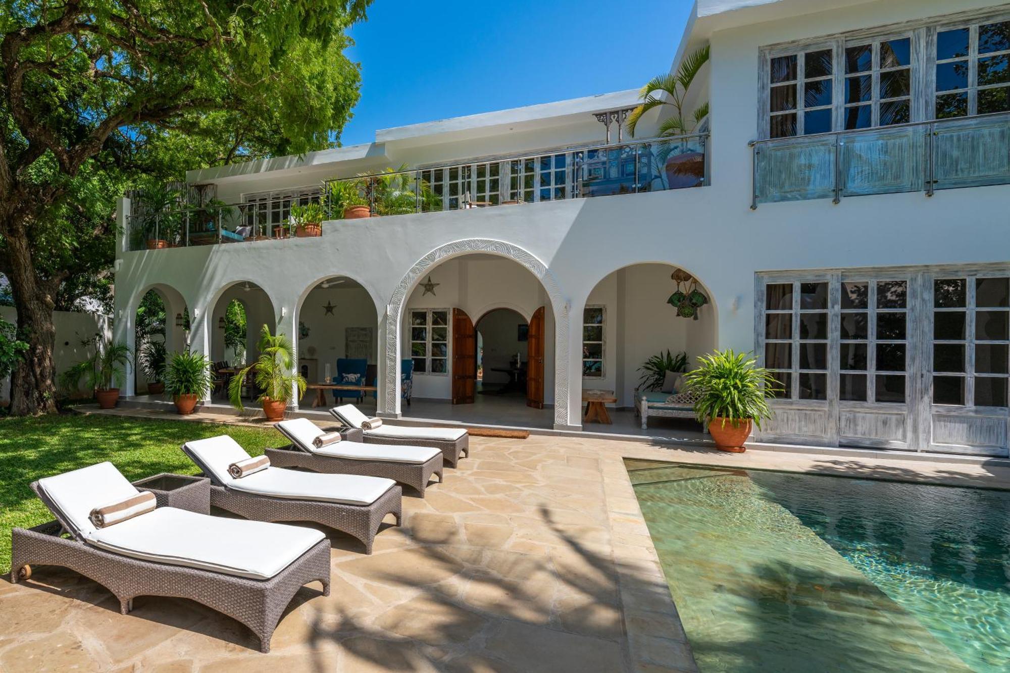 Nomad Beach Resort Diani Beach Exterior photo