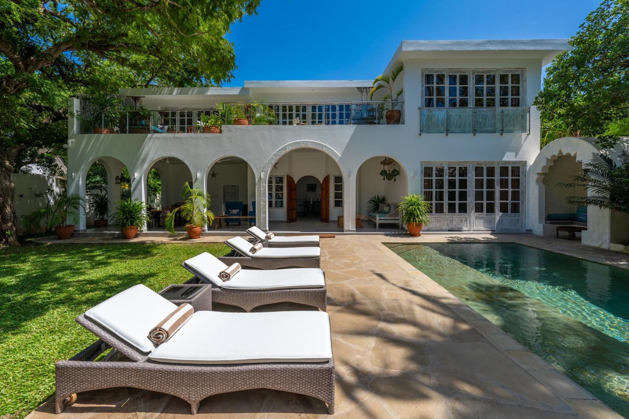 Nomad Beach Resort Diani Beach Exterior photo