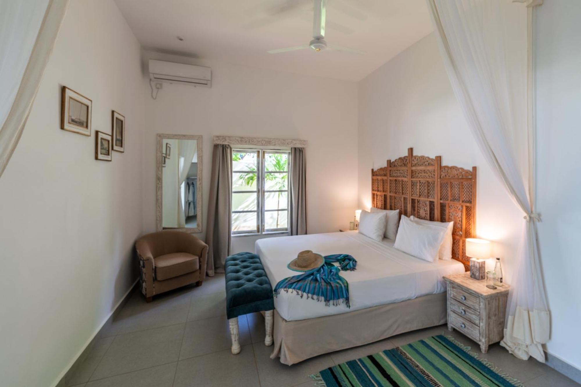 Nomad Beach Resort Diani Beach Exterior photo
